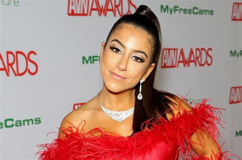 Lena The Plug: Everything We Know About The YouTuber And.